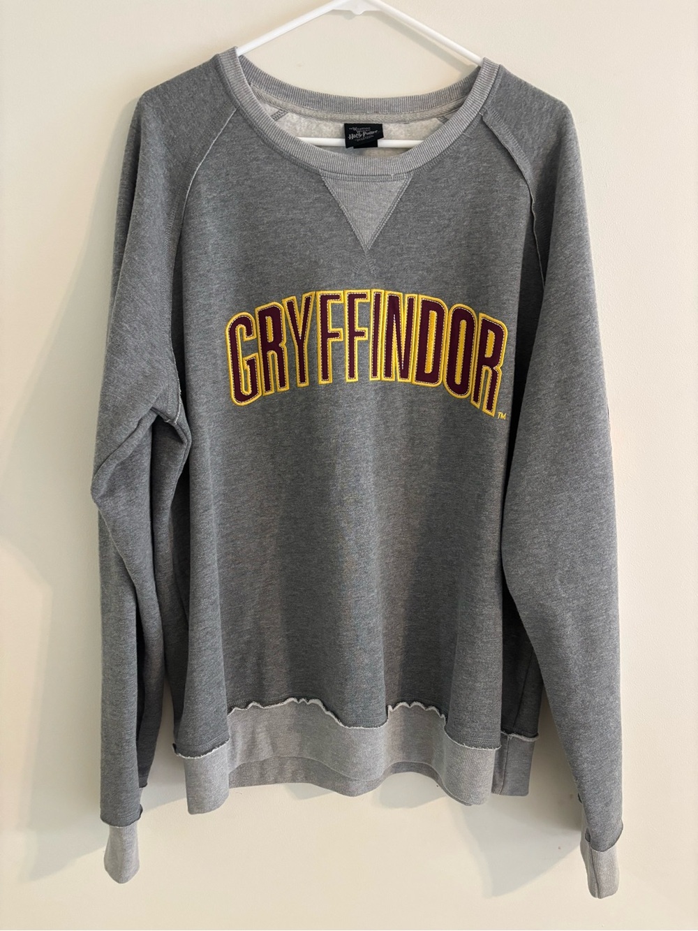 Harry Potter Gryffindor Gray Crewneck Sweatshirt - Hogwarts House Size XL
